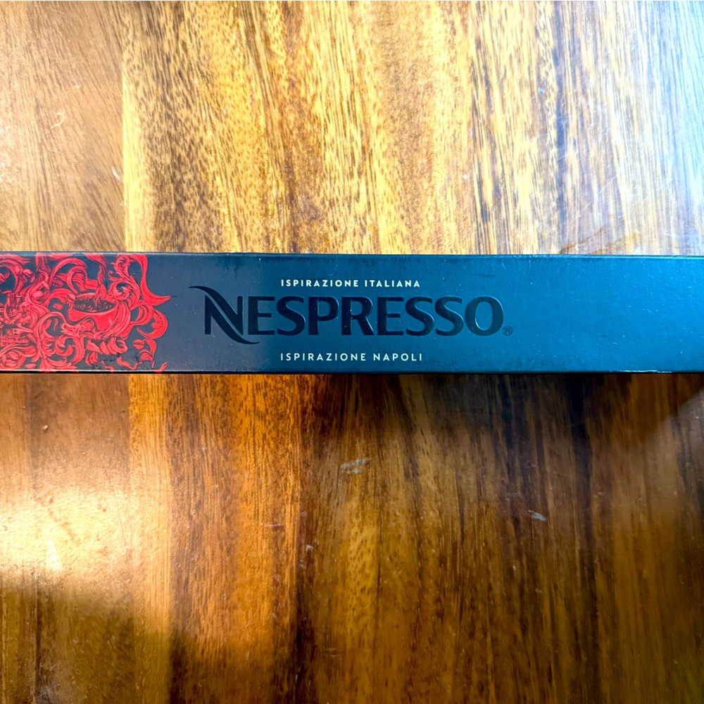 Nespresso Ispirazione Napoli Coffee Sleeve - Black and Red